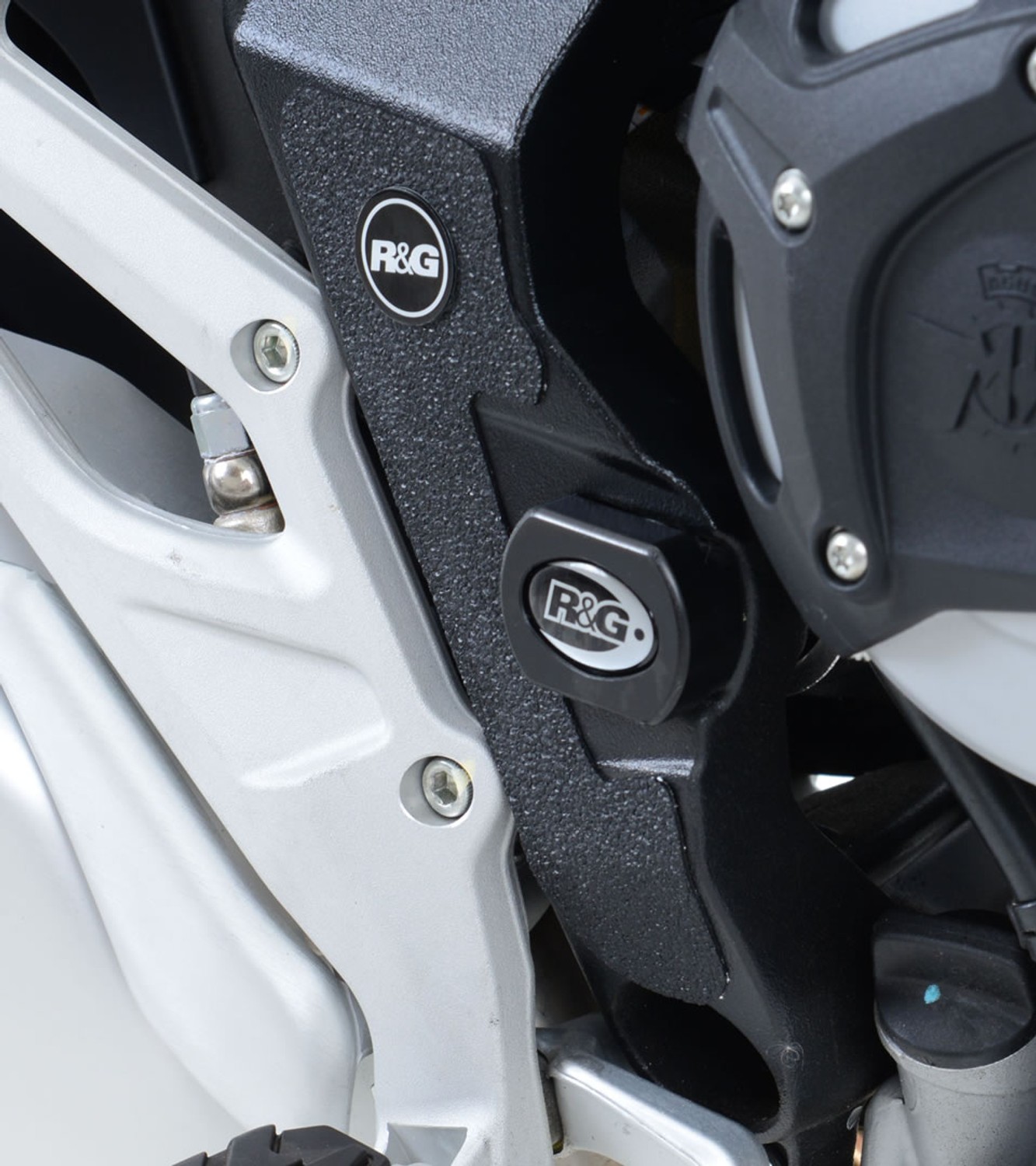 R&G Racing Boot Guard 2-piece for MV Agusta 800 Stradale '14-'18 R&G Racing Boot Guard 2-piece for MV Agusta 800 Stradale '14-'18
